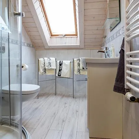 Kudowskie Chatynki Caloroczne Mini Zoo شقة