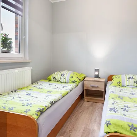 Kudowskie Chatynki Caloroczne Mini Zoo * كودوفا- زدروي