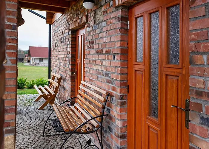 Kudowskie Chatynki Caloroczne Mini Zoo * Kudowa-Zdrój