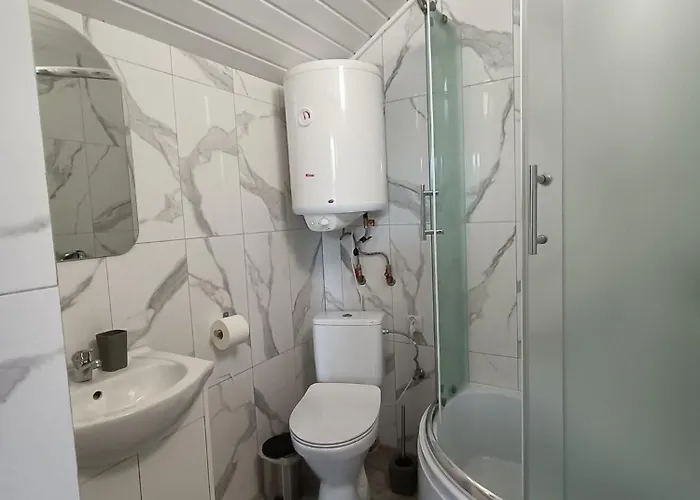 Kudowskie Chatynki Caloroczne Mini Zoo Appartamento *