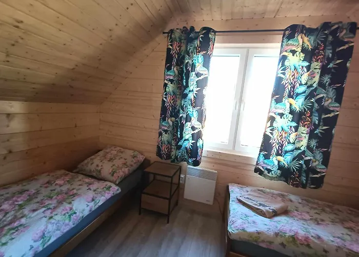 Kudowskie Chatynki Caloroczne Mini Zoo