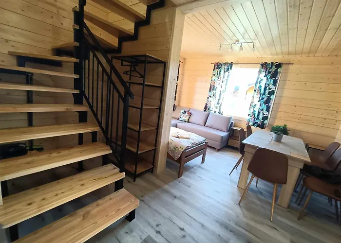 Kudowskie Chatynki Caloroczne Mini Zoo *