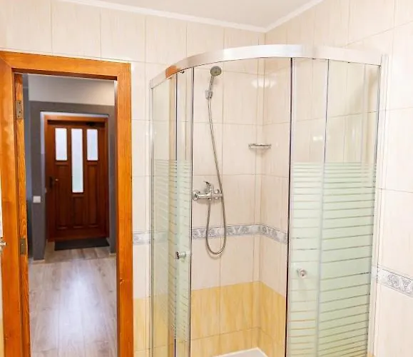 Kudowskie Chatynki Caloroczne Mini Zoo Kudowa-Zdrój